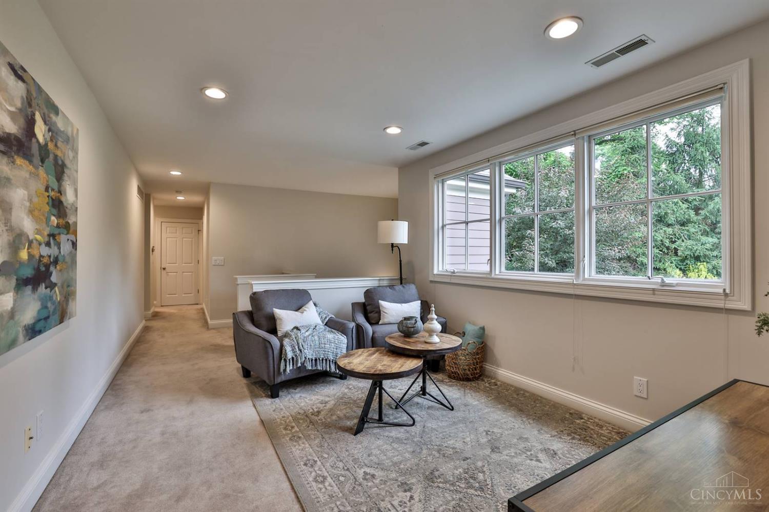 680 Spring Hill Lane, Cincinnati, Ohio image 12