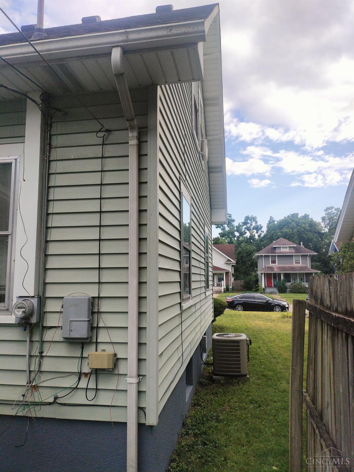 709 Fourteenth Avenue