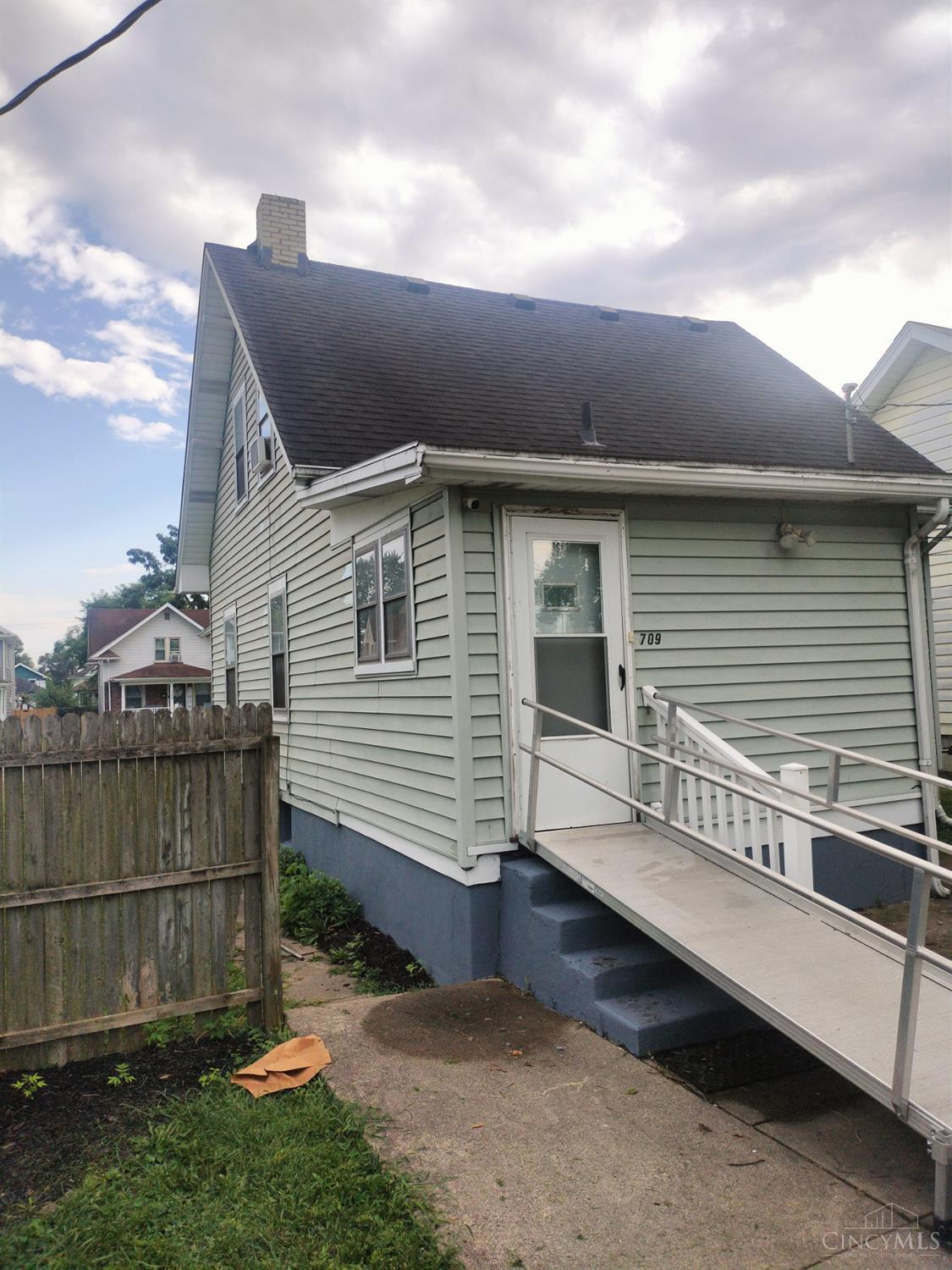 709 Fourteenth Avenue