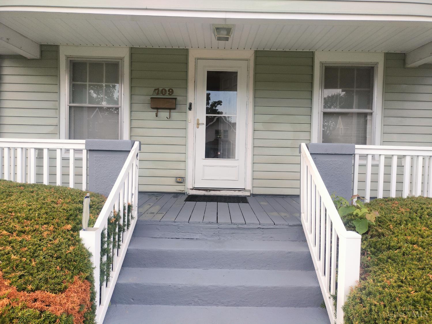 709 Fourteenth Avenue