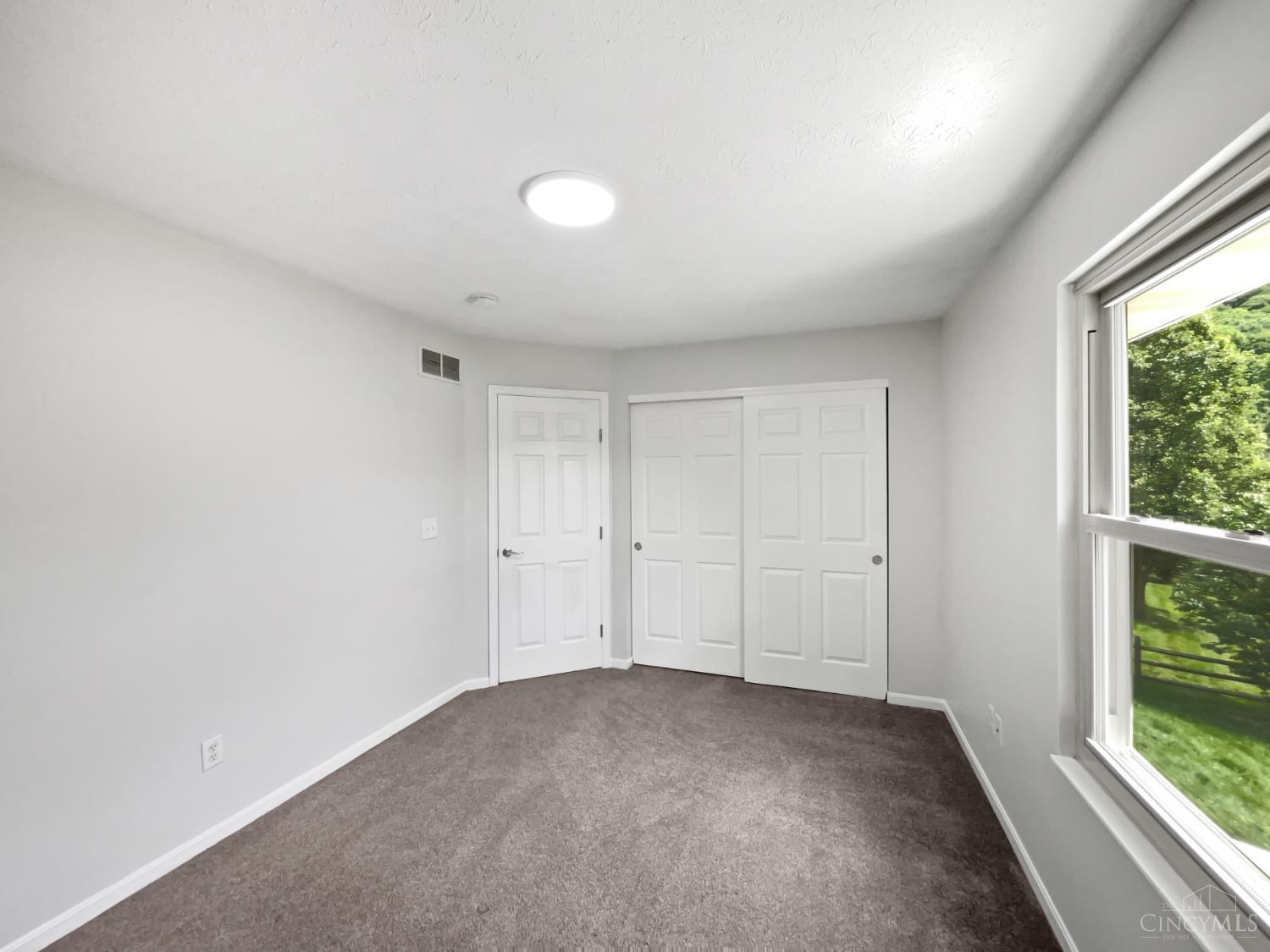 4863 Old Tower Court, Fairfield, Ohio image 17