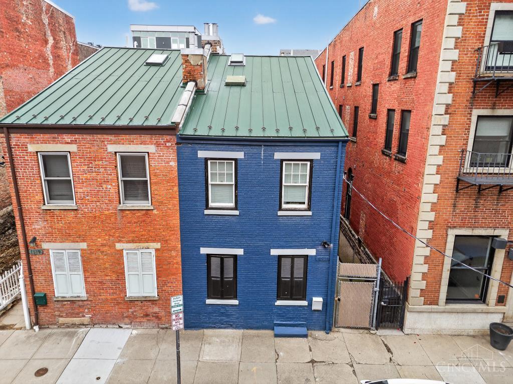 1521 Republic Street