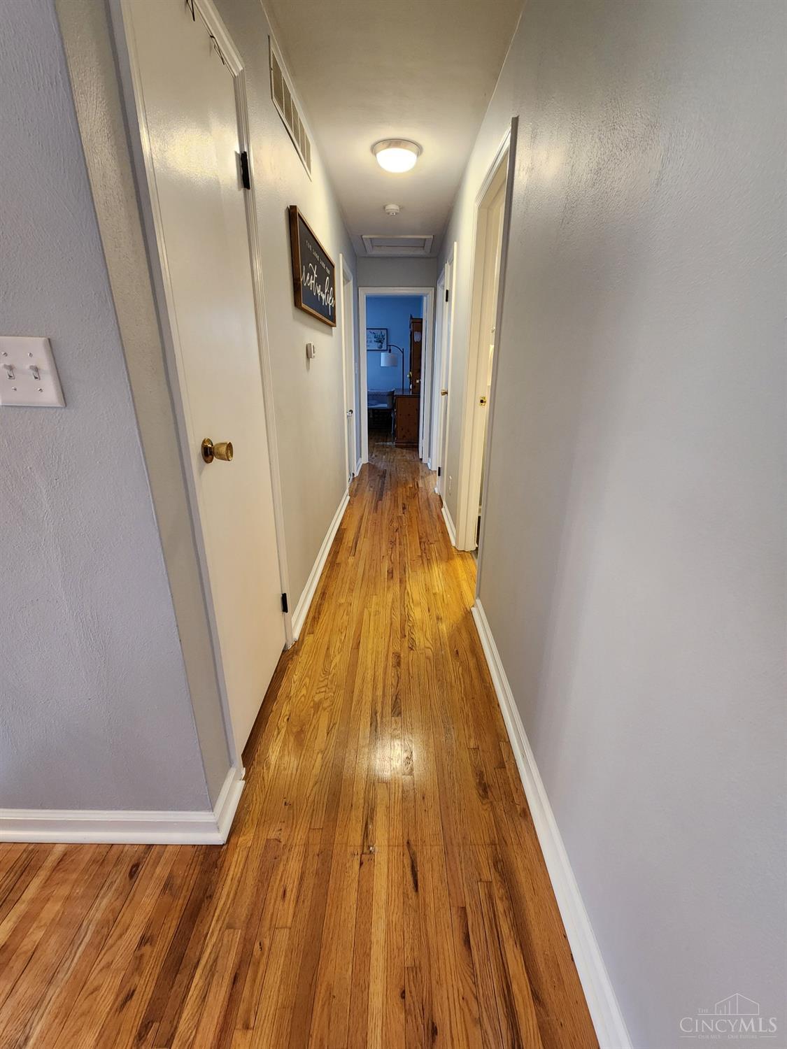 215 Lindell Drive, Germantown, Ohio image 16