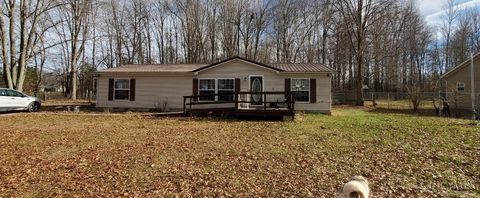 Photo of 16751 Gum Lane, Sterling Township, OH 45176 (MLS # 1864673)