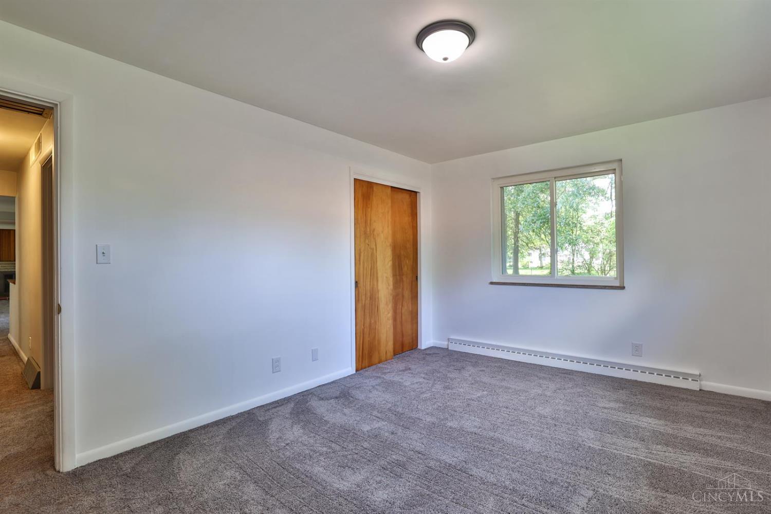 8667 Woodview Drive, Springfield Twp., Ohio image 25