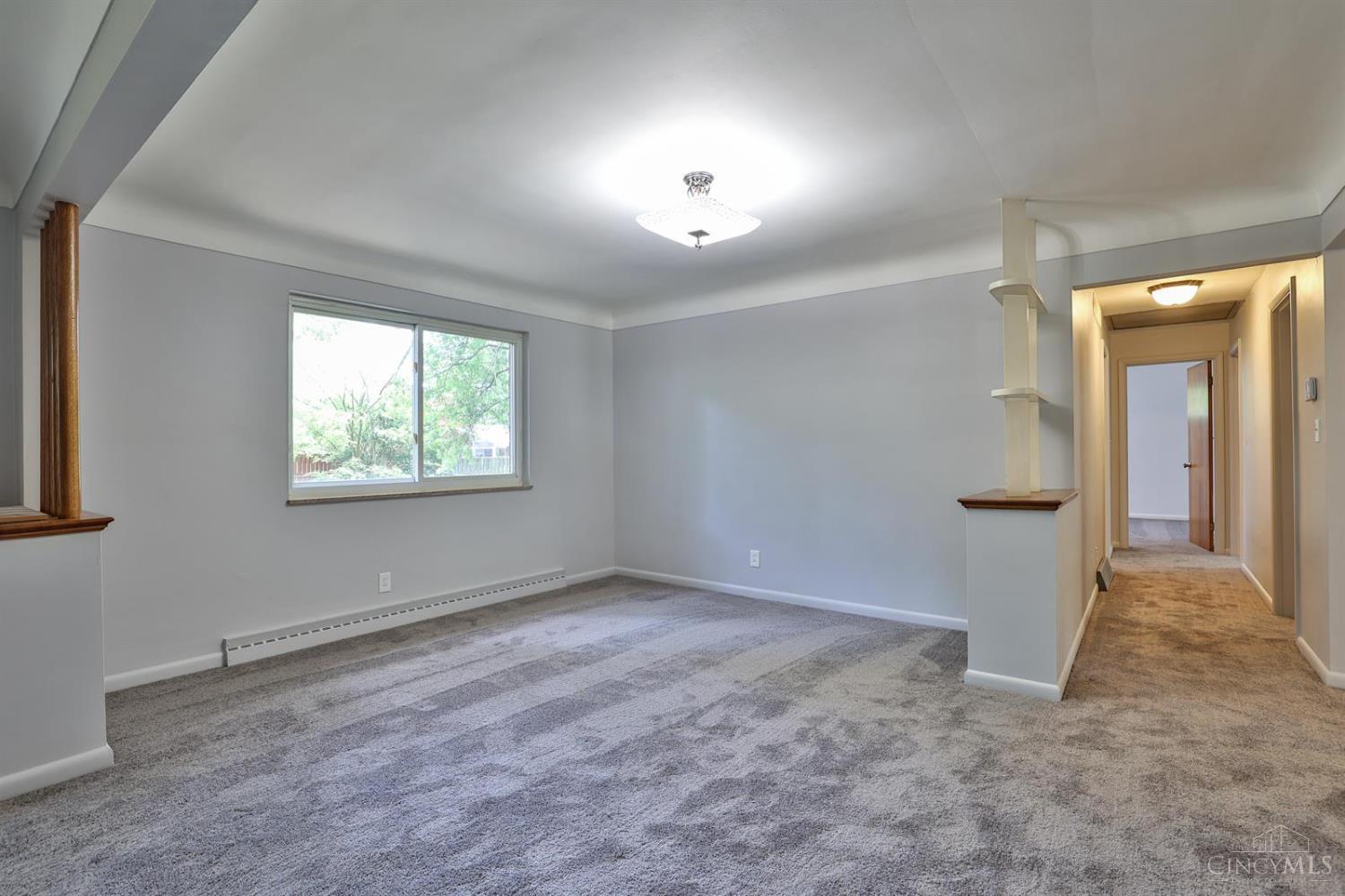 8667 Woodview Drive, Springfield Twp., Ohio image 11