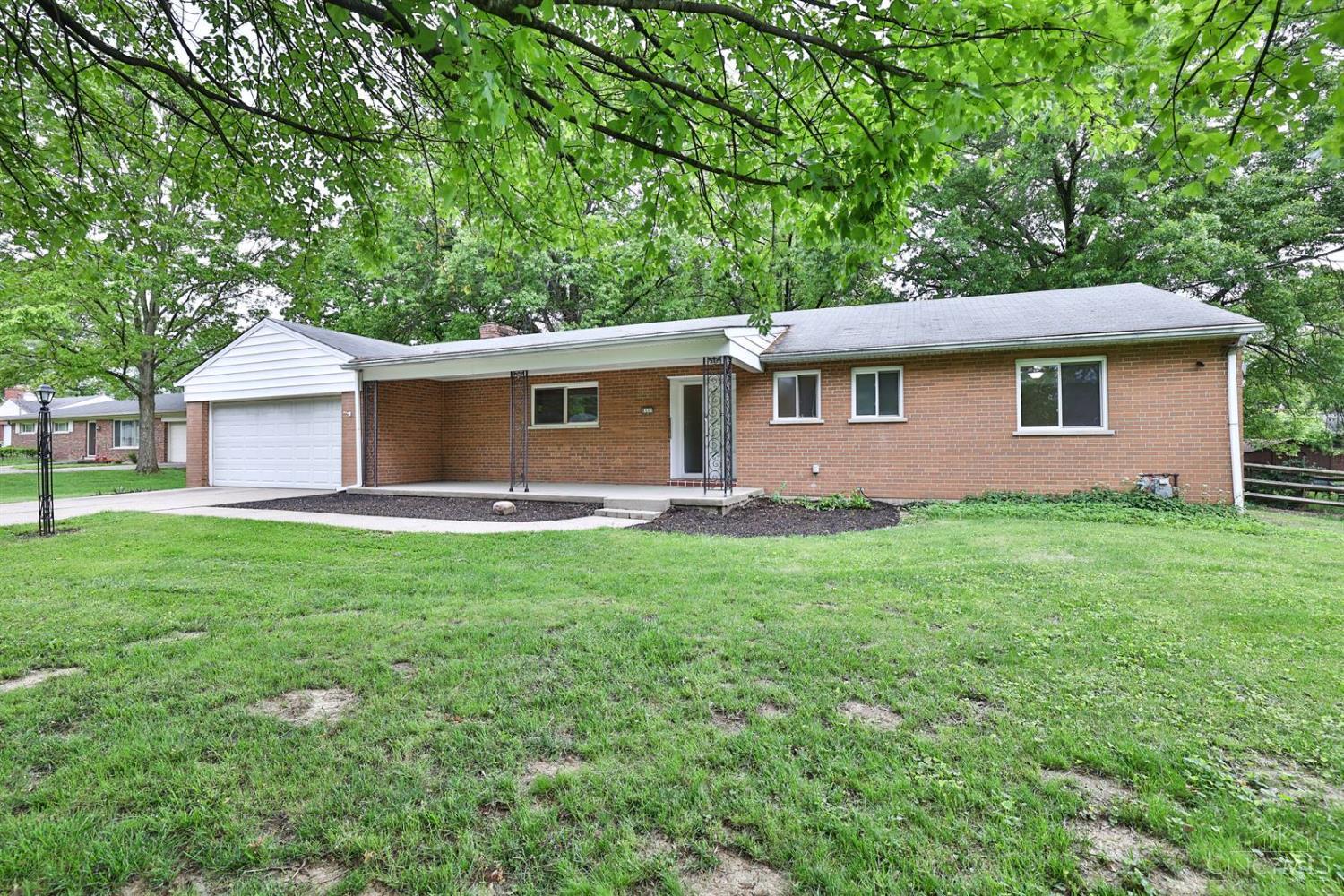 8667 Woodview Drive, Springfield Twp., Ohio image 1