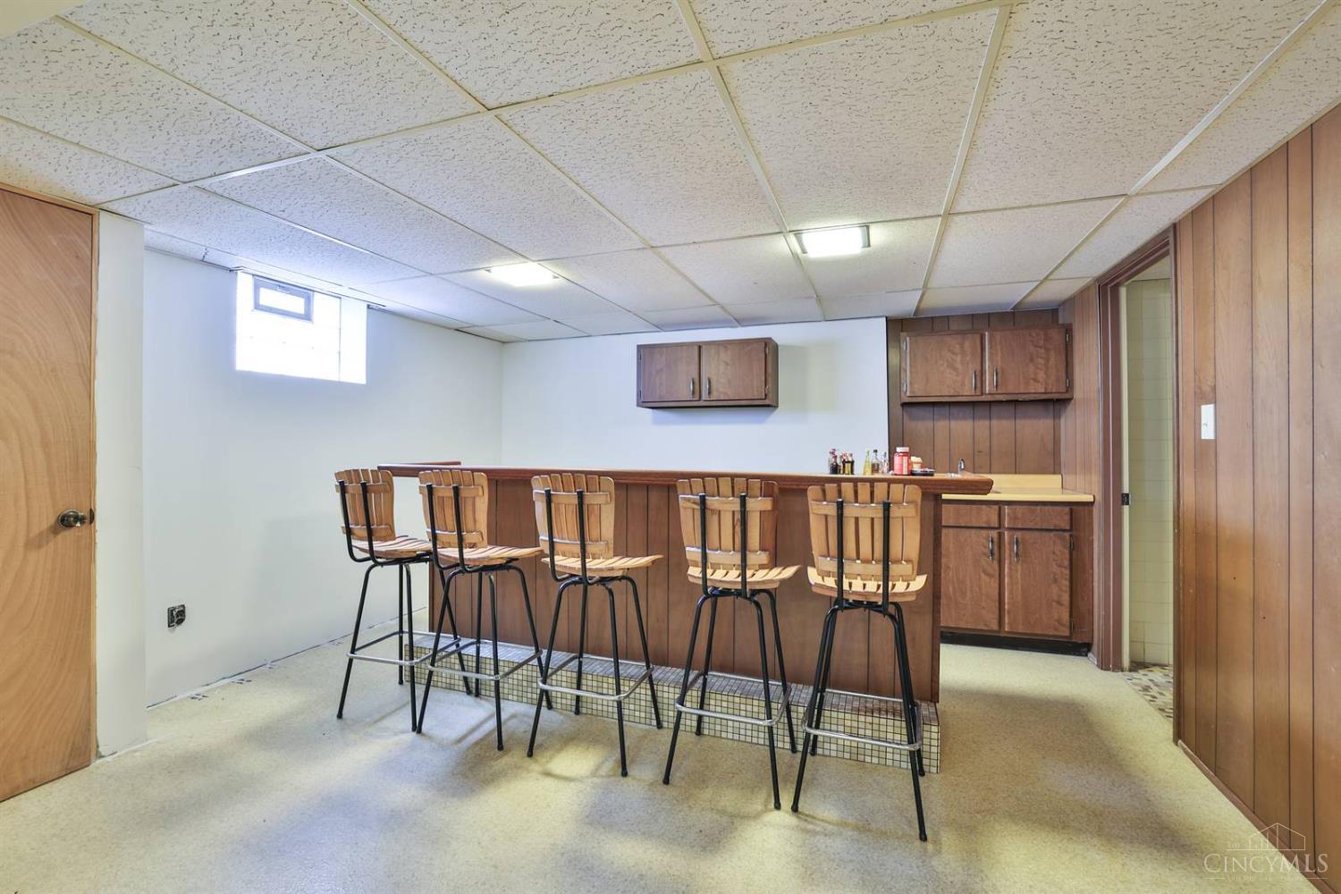 8667 Woodview Drive, Springfield Twp., Ohio image 31