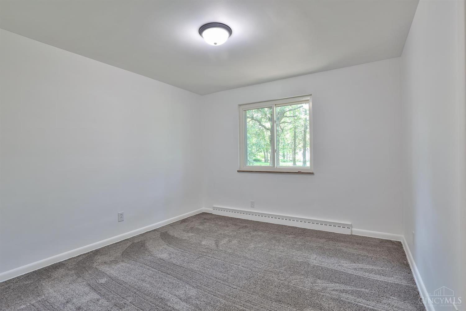 8667 Woodview Drive, Springfield Twp., Ohio image 22