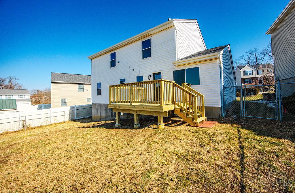 875 Venetian Terrace