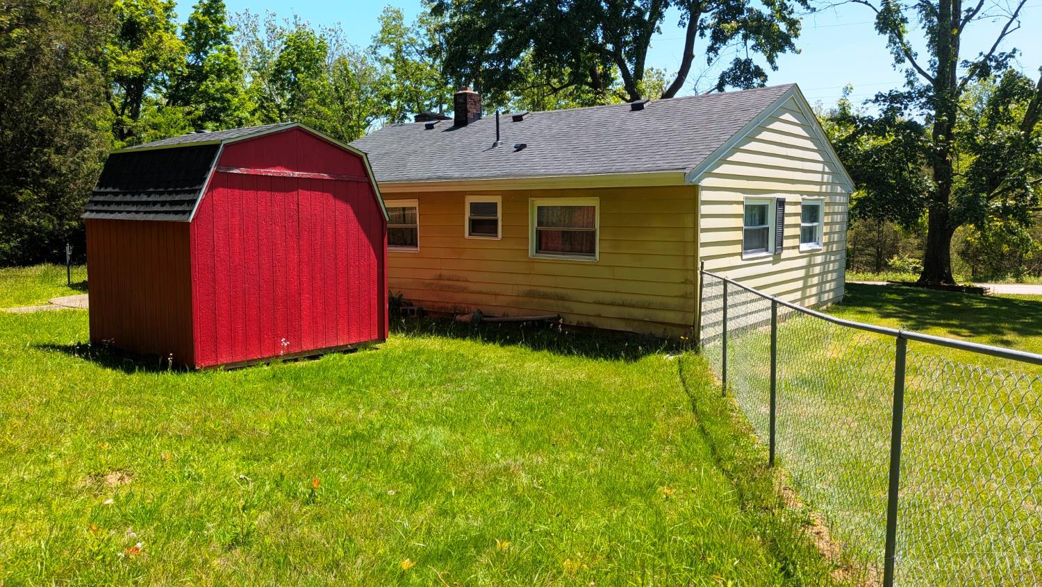 2326 Rolling Acres