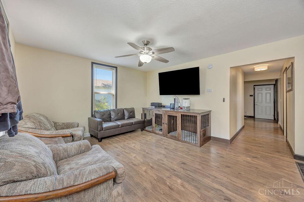 207 W Twenty Seventh Street