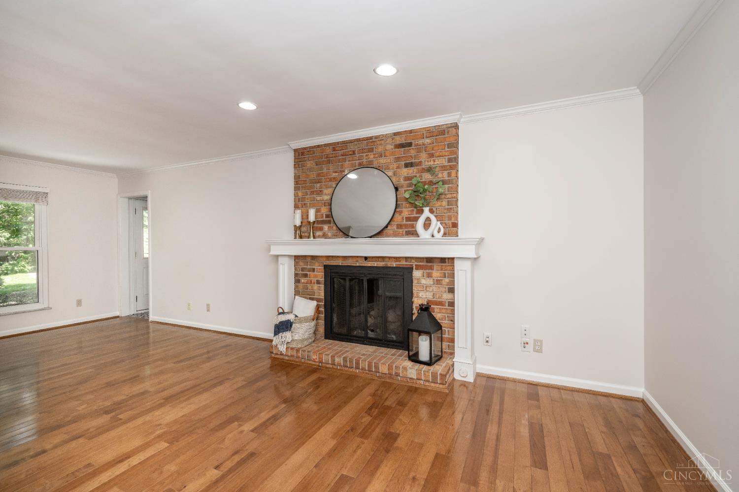 8721 Tanagerwoods Drive, Montgomery, Ohio image 8