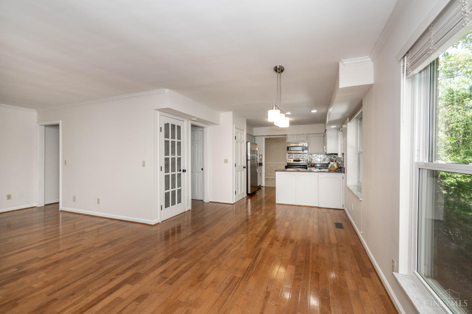 8721 Tanagerwoods Drive, Montgomery, Ohio image 14