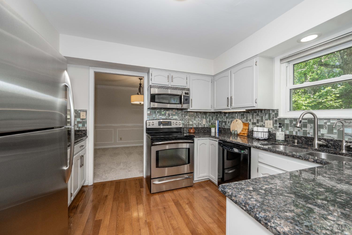 8721 Tanagerwoods Drive, Montgomery, Ohio image 15