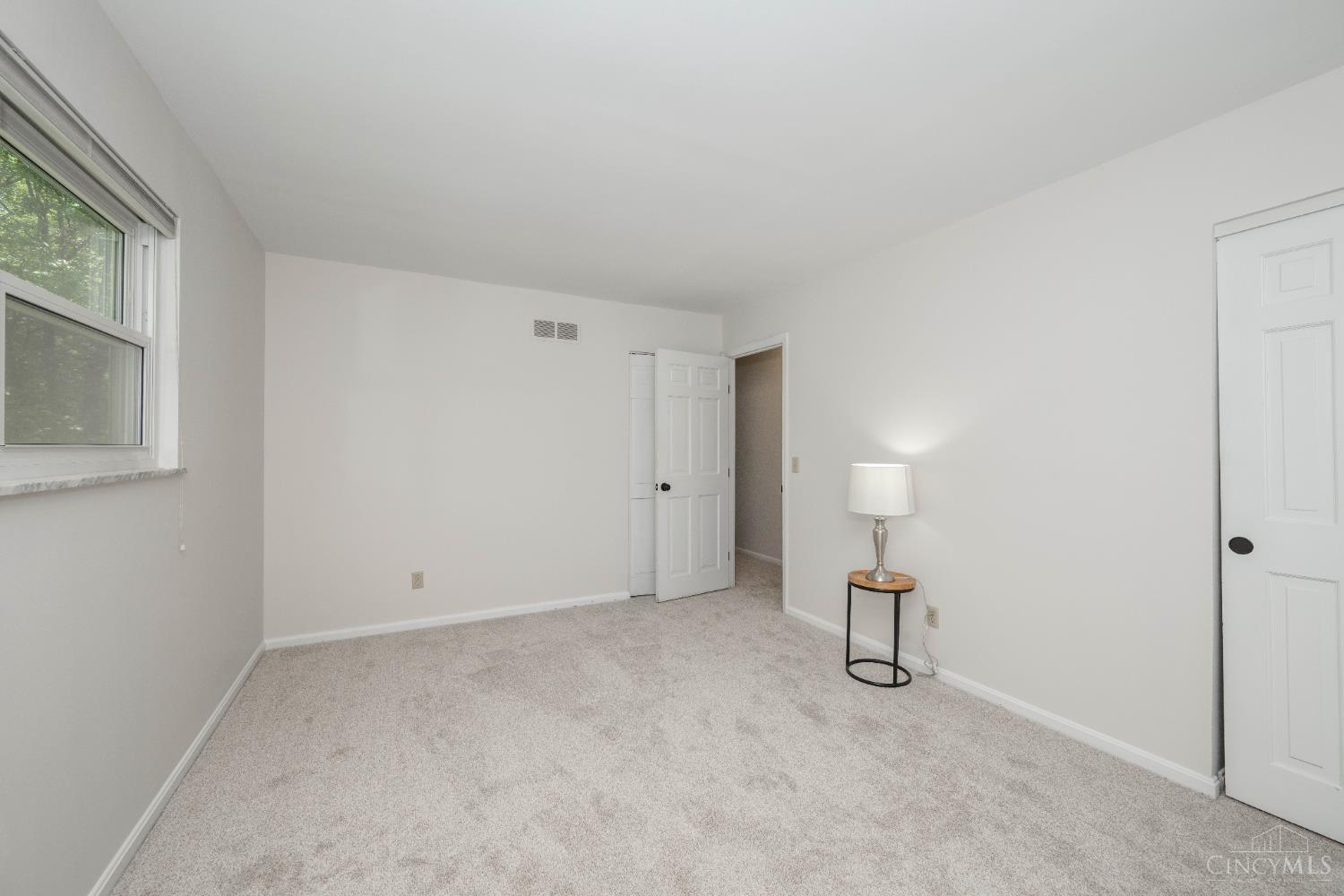 8721 Tanagerwoods Drive, Montgomery, Ohio image 43