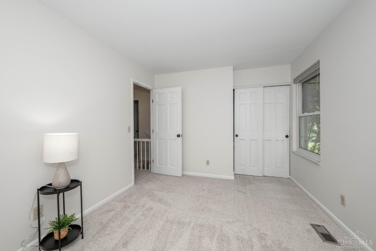 8721 Tanagerwoods Drive, Montgomery, Ohio image 37