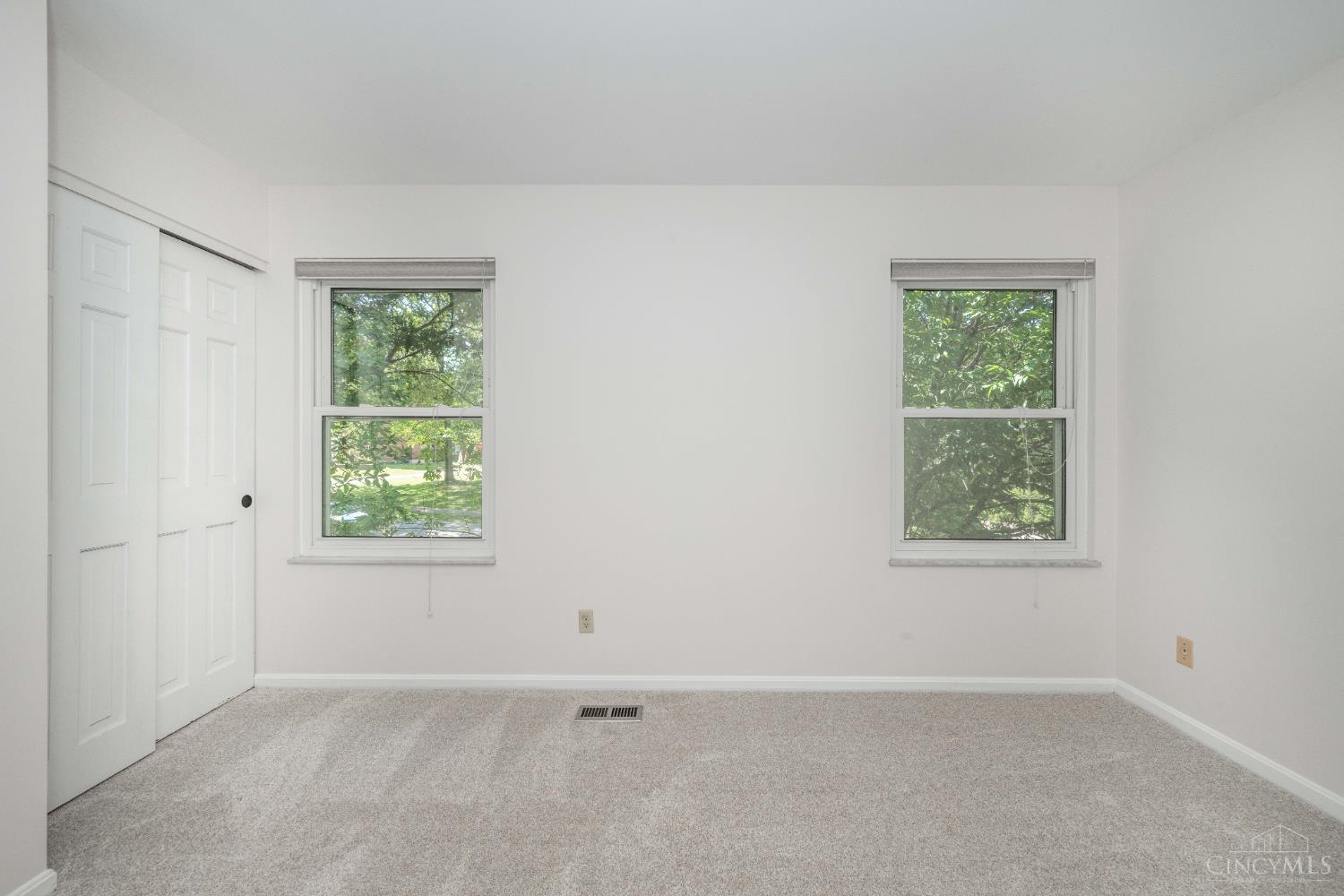 8721 Tanagerwoods Drive, Montgomery, Ohio image 36