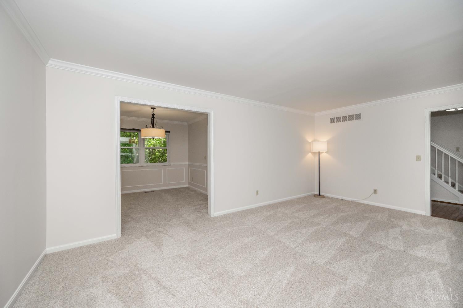 8721 Tanagerwoods Drive, Montgomery, Ohio image 25