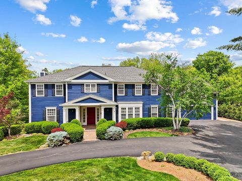 Photo of 2780 Walsh Road, Cincinnati, OH 45208 (MLS # 1876919)