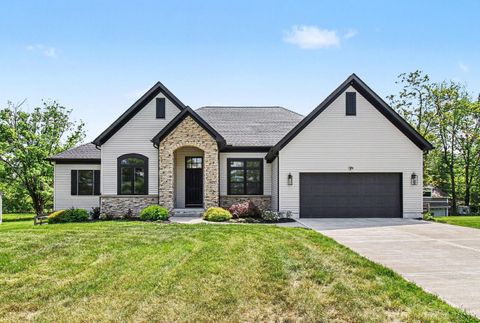 Photo of 10125 Zumstein Drive, Symmes Township, OH 45111 (MLS # 1876749)