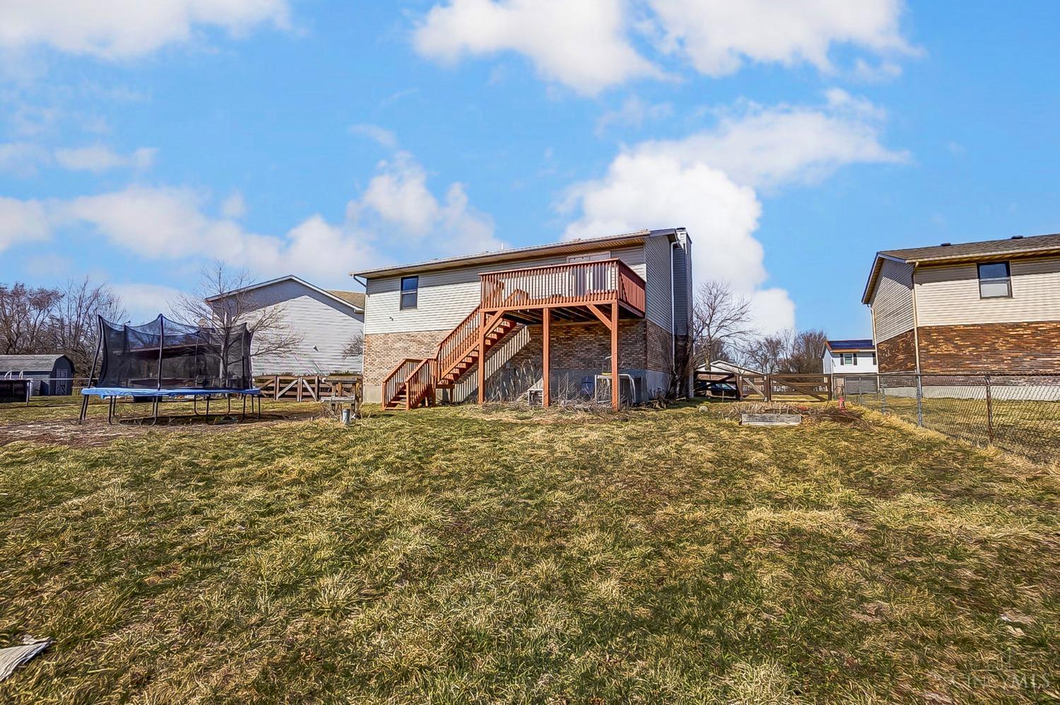 6828 Torrington Drive, Franklin, Ohio image 23