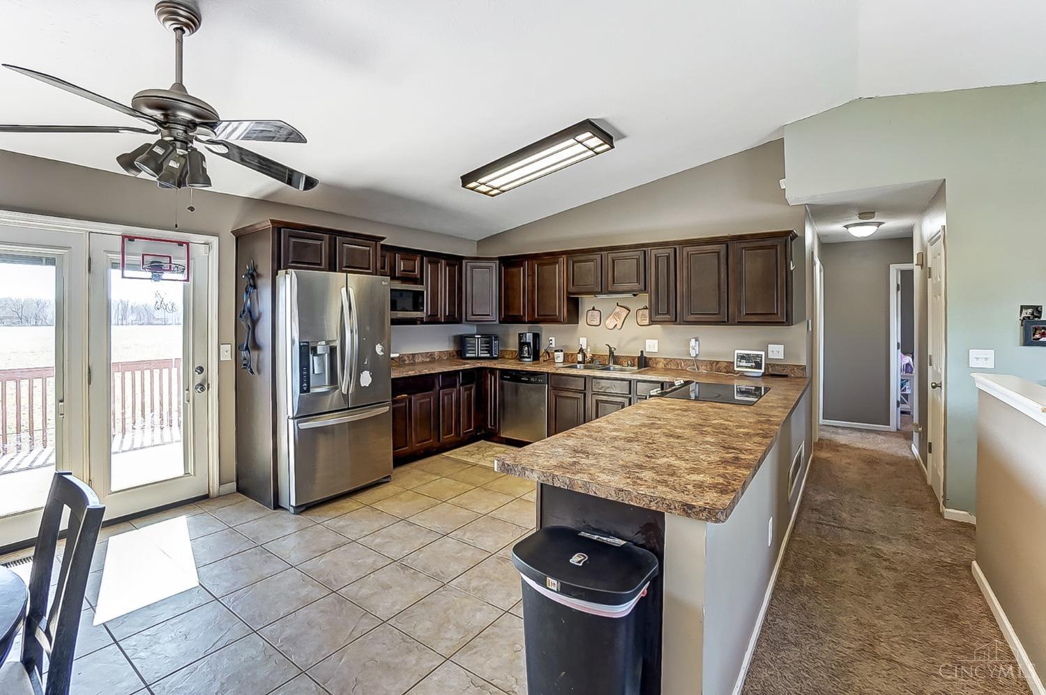 6828 Torrington Drive, Franklin, Ohio image 6
