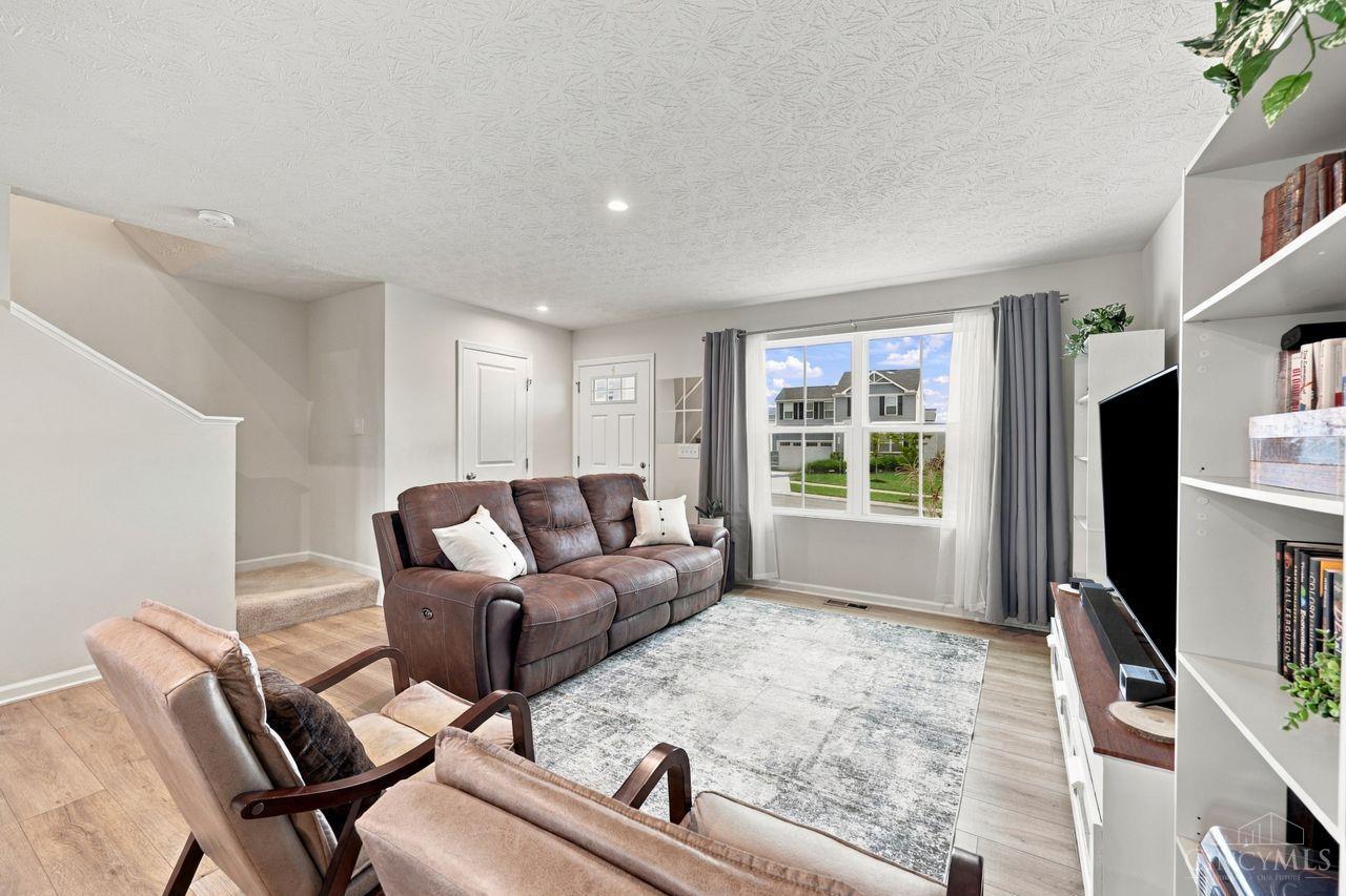 5009 Brooklet Way