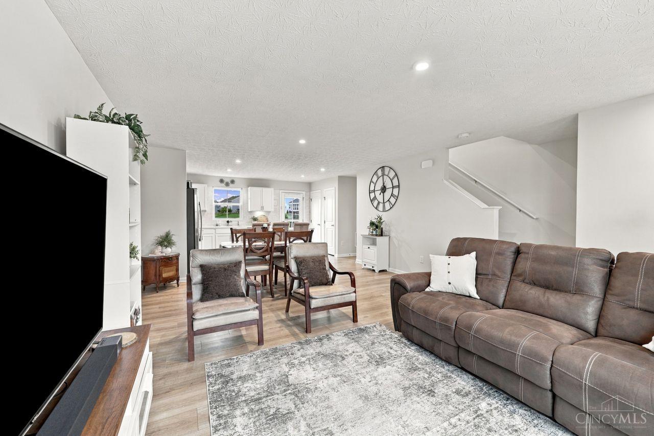 5009 Brooklet Way