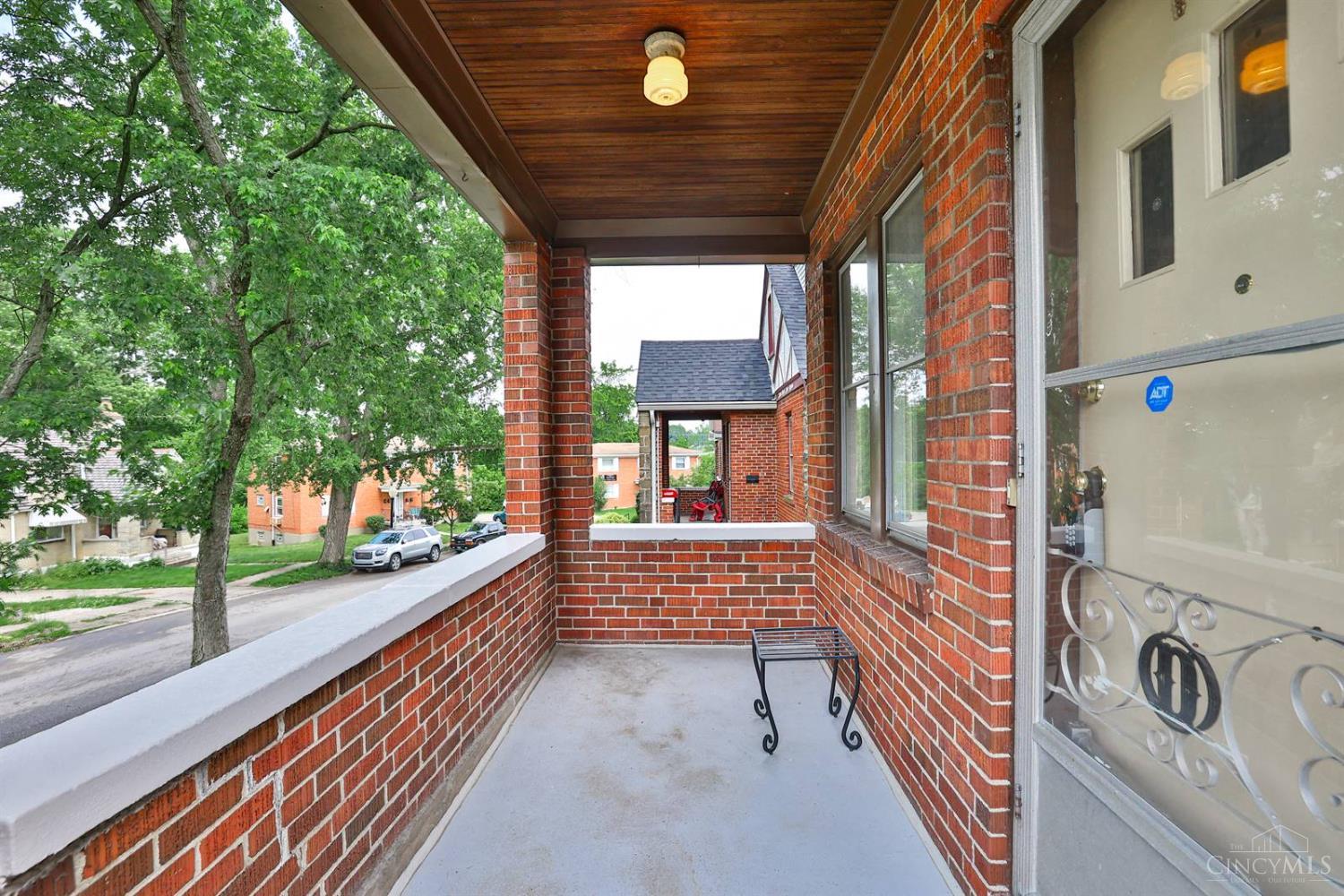 3933 N Clerose Circle, Cincinnati, Ohio image 3