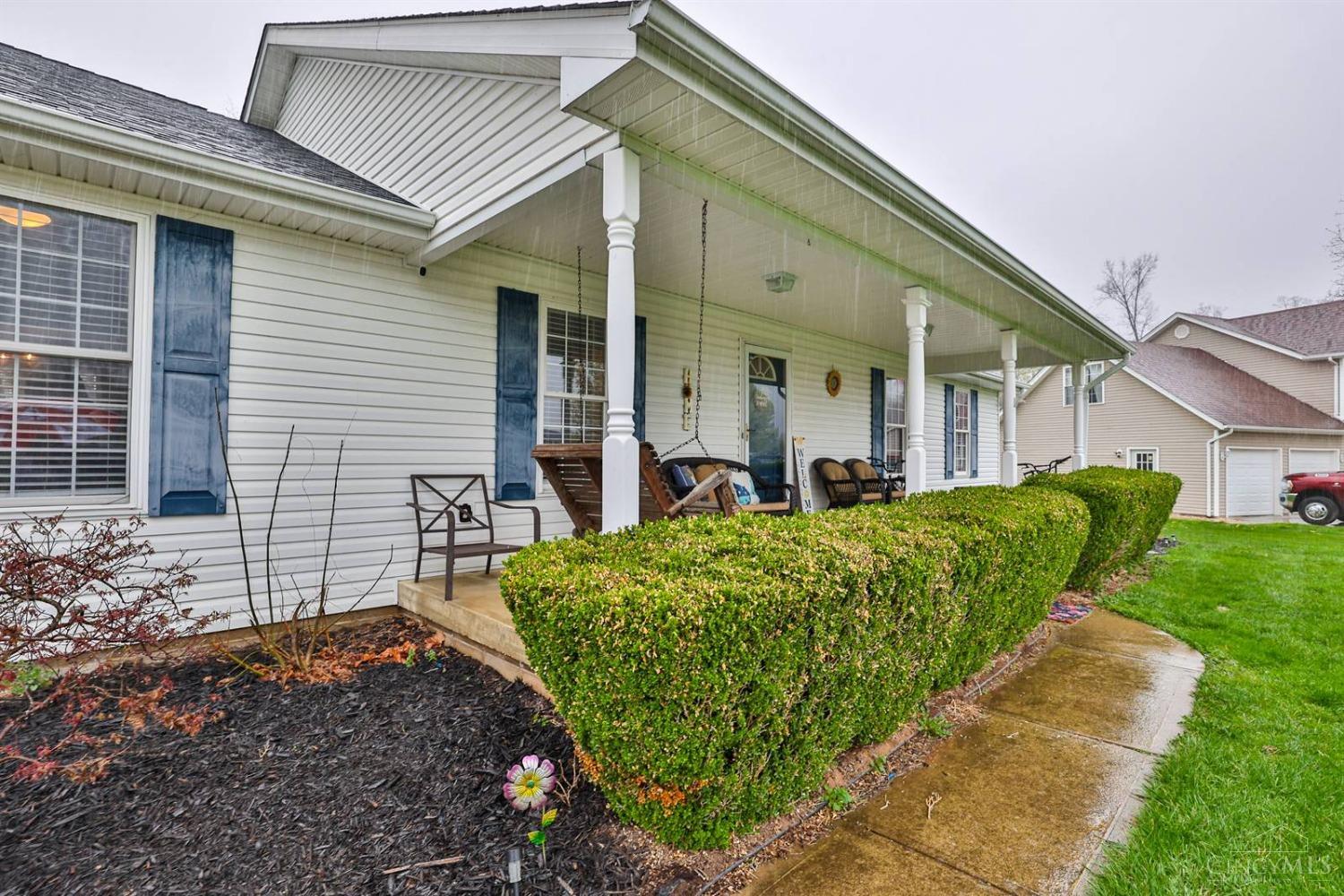 100 Douglas Circle, Georgetown, Ohio image 4