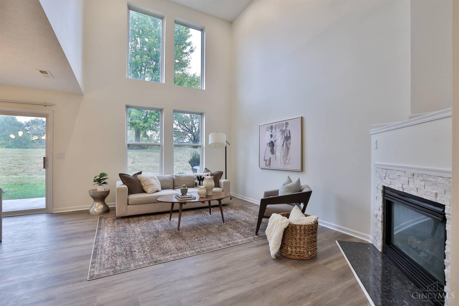 6134 Lakelyn Drive