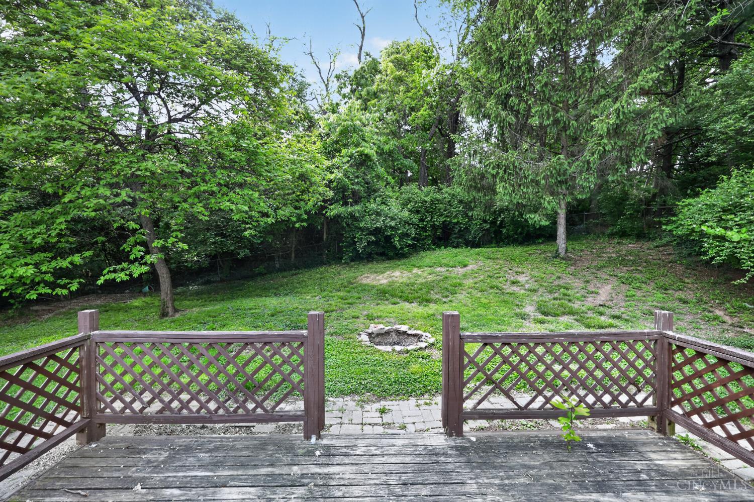 1923 Ashbrook Drive