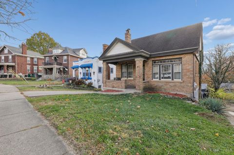 Photo of 4307 W Eighth Street, Cincinnati, OH 45205 (MLS # 1862404)