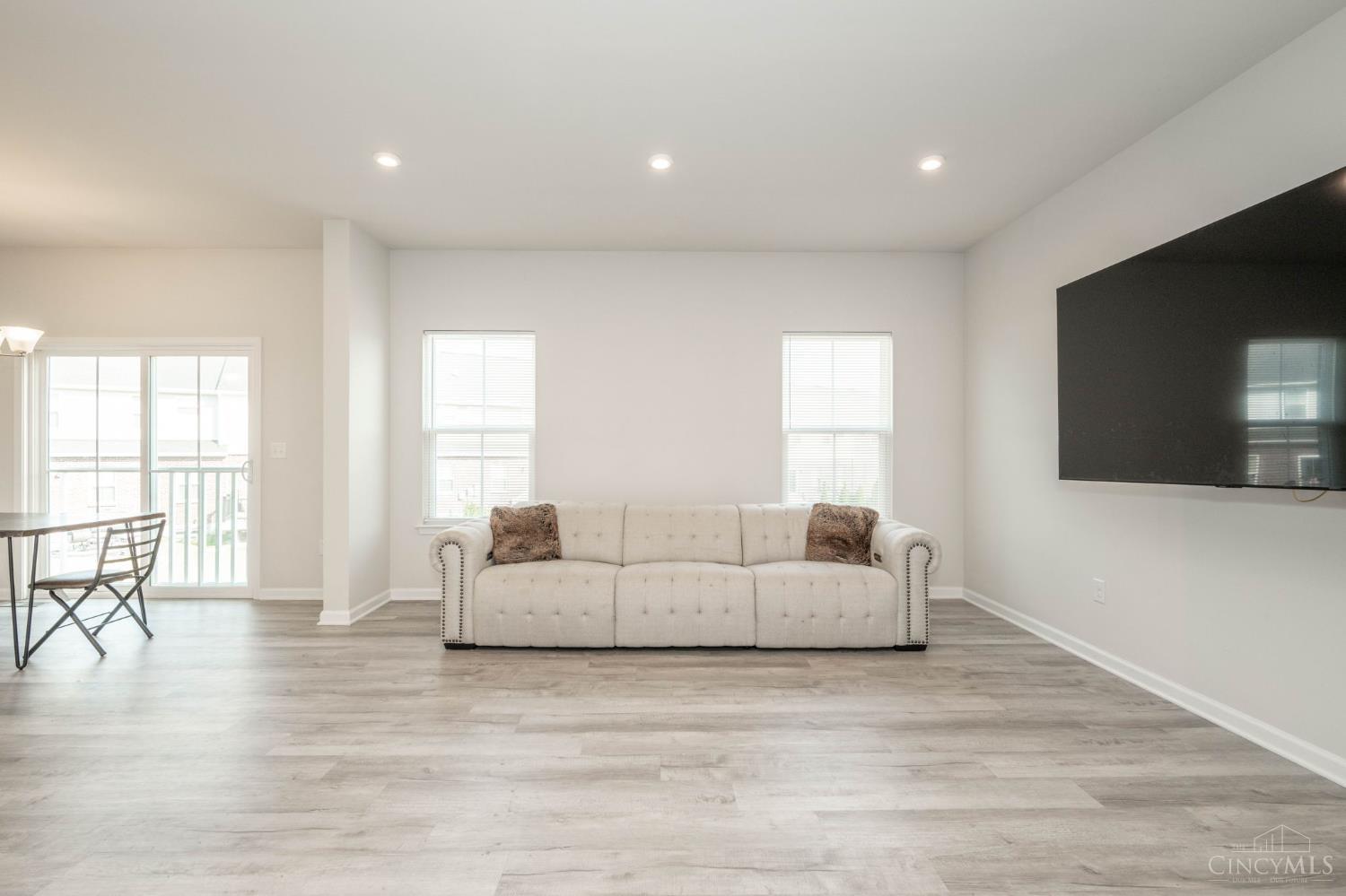 7120 Shady Brook Bend