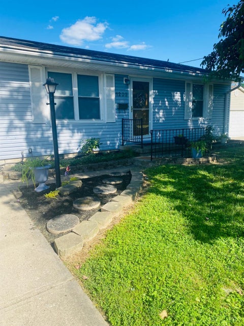 Homes For Sale - 1203 Short Street<br/> Middletown, OH 45042