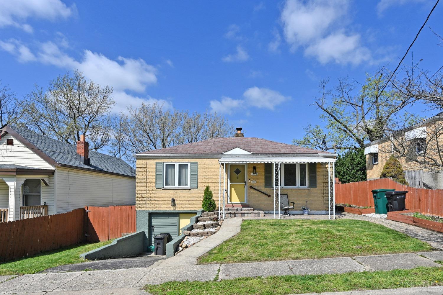 1613 Rosemont Avenue, Cincinnati, Ohio image 3