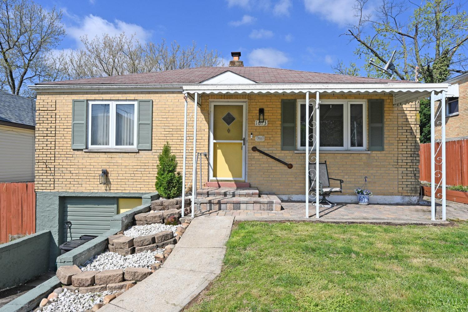 1613 Rosemont Avenue, Cincinnati, Ohio image 1