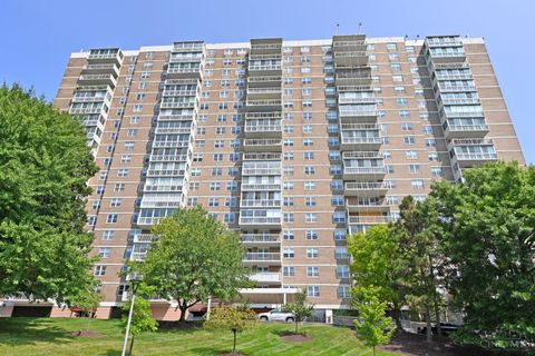 Photo of 2444 Madison Road #1209, Cincinnati, OH 45208 (MLS # 1870871)