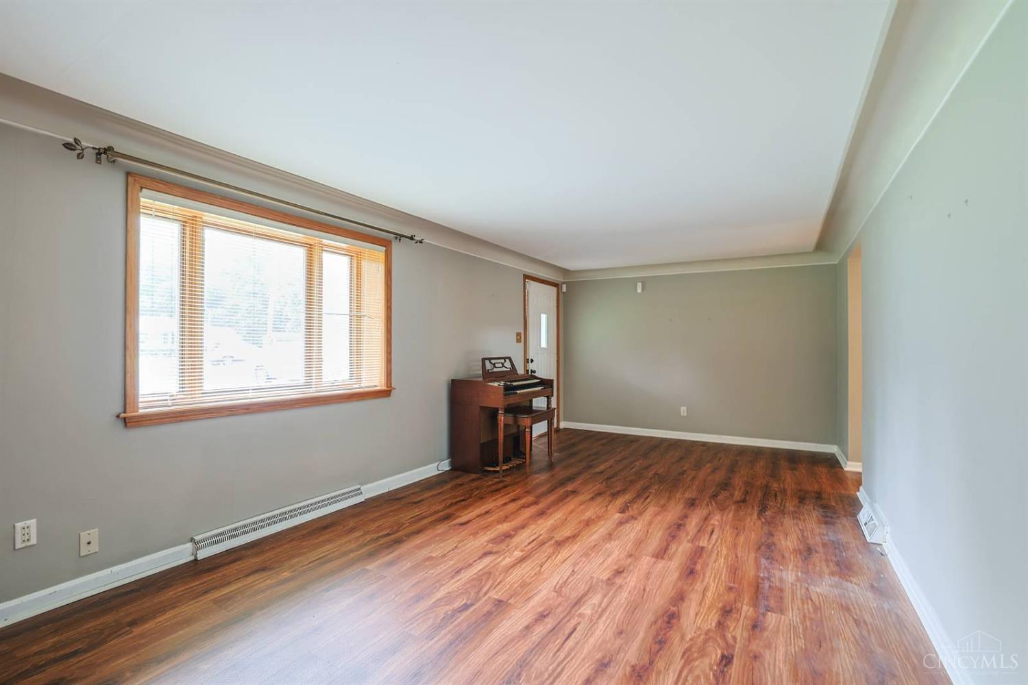 6051 Jerry Lee Drive