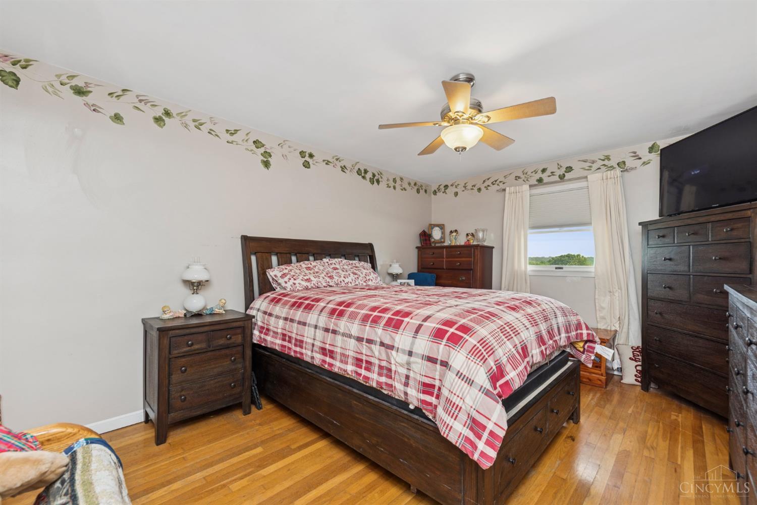 3430 Hamilton New London Road