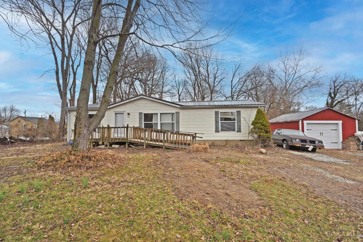 211 S Apple Street, Fayetteville, Ohio image 2