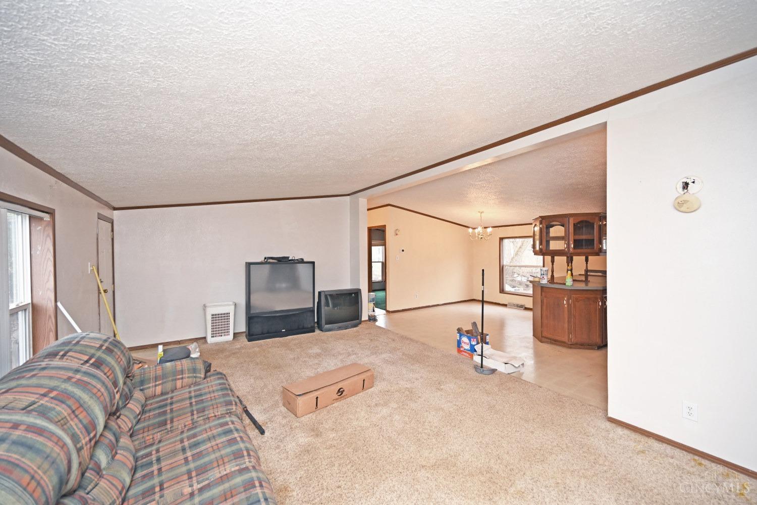 211 S Apple Street, Fayetteville, Ohio image 8
