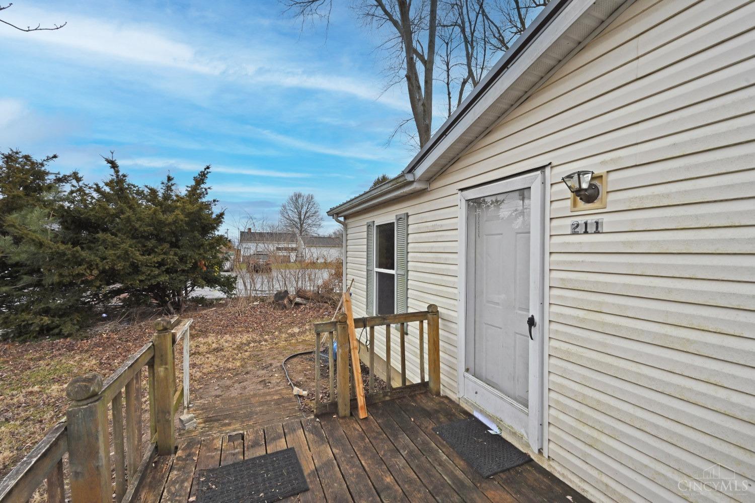 211 S Apple Street, Fayetteville, Ohio image 3