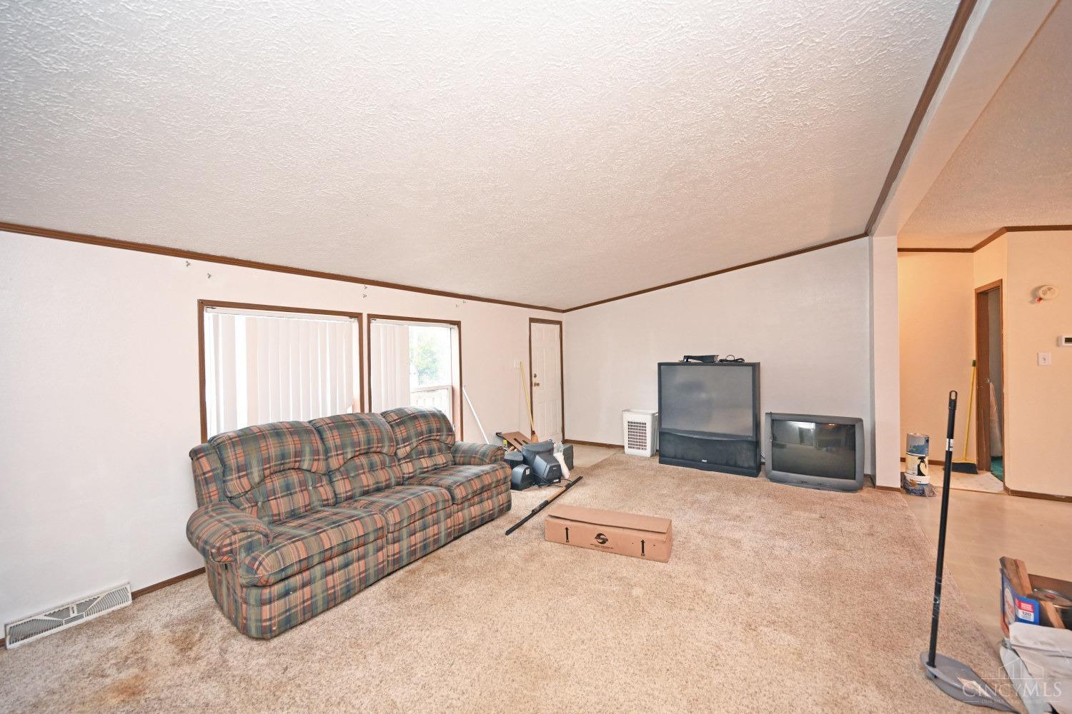 211 S Apple Street, Fayetteville, Ohio image 7