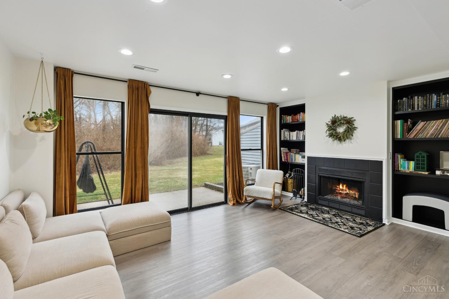5006 Lord Alfred Court, Sharonville, Ohio image 6