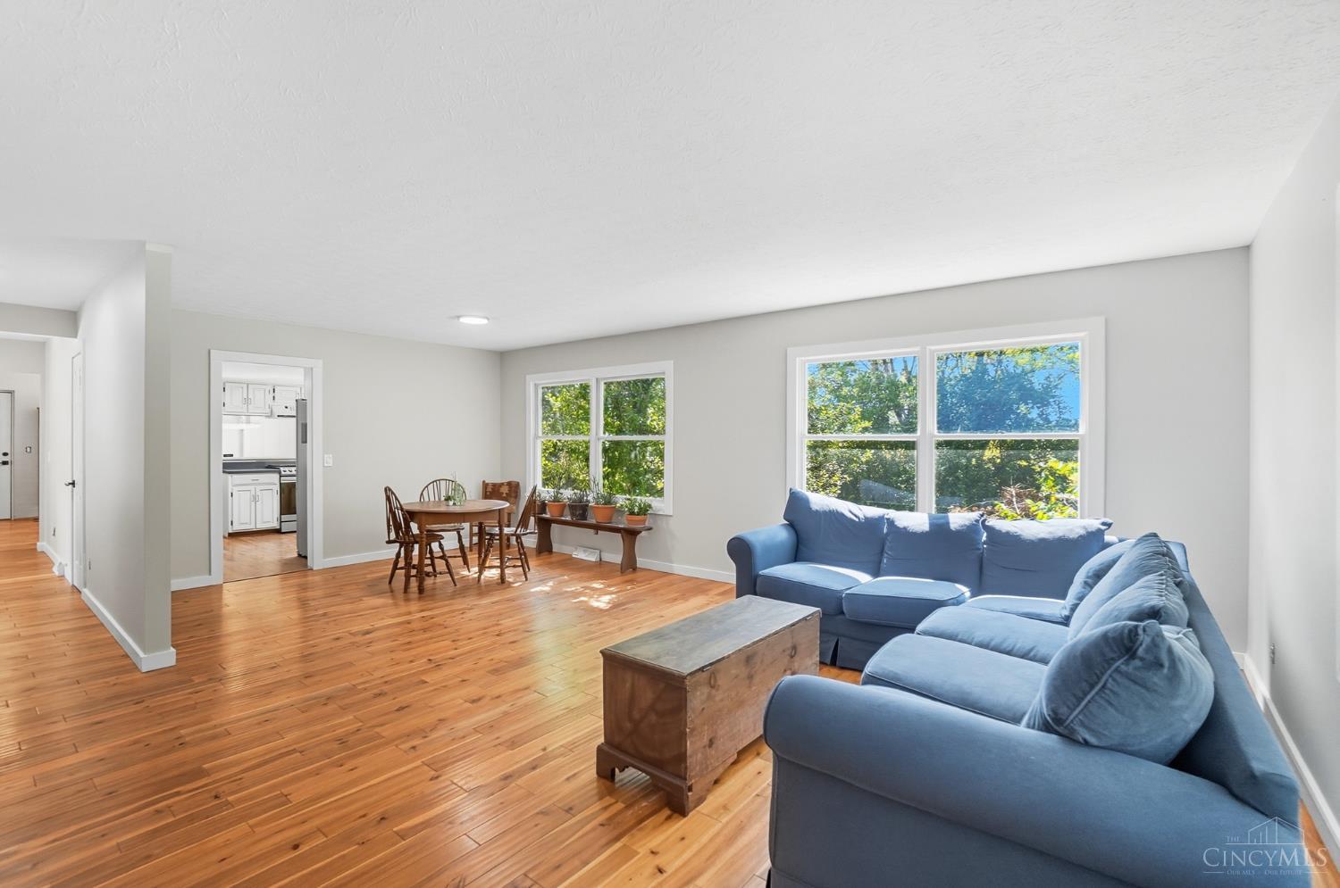 Green Twp, Ohio 45247, United States, 3 Bedrooms Bedrooms, ,3 BathroomsBathrooms,Residential,Pending,214243