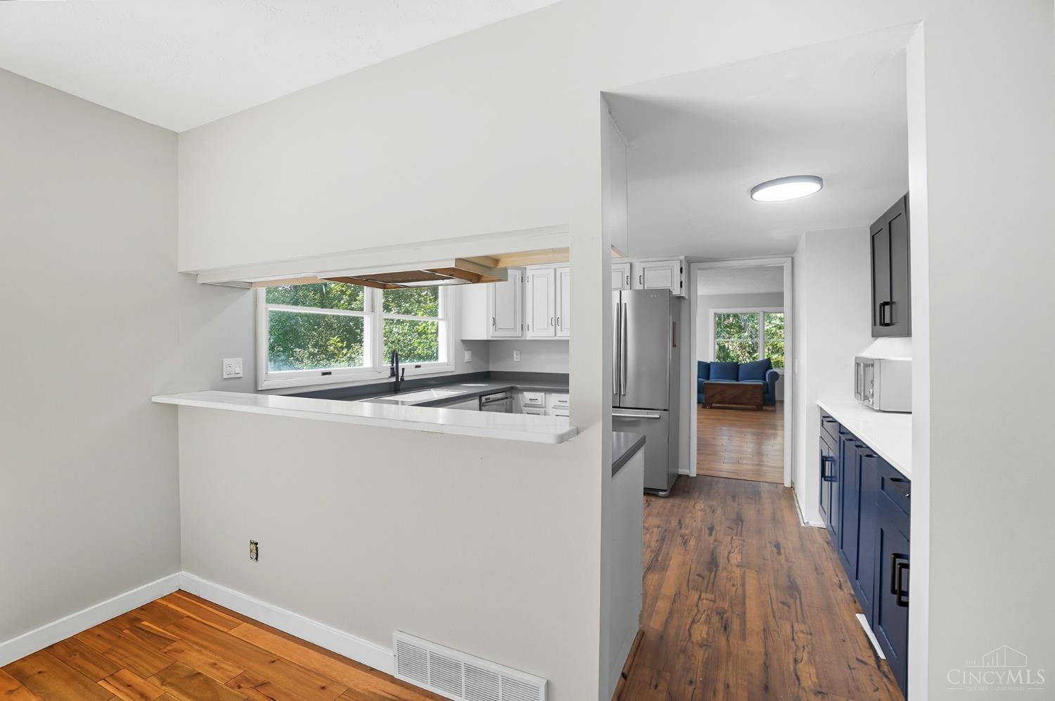 Green Twp, Ohio 45247, United States, 3 Bedrooms Bedrooms, ,3 BathroomsBathrooms,Residential,Pending,214243