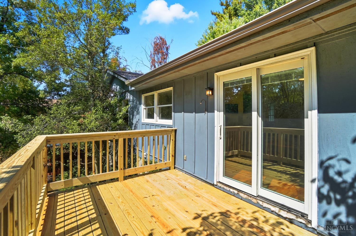 Green Twp, Ohio 45247, United States, 3 Bedrooms Bedrooms, ,3 BathroomsBathrooms,Residential,Pending,214243