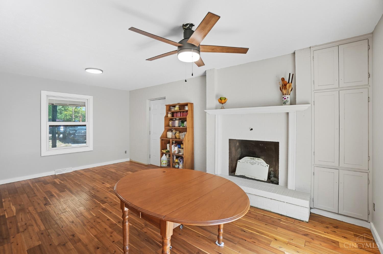 Green Twp, Ohio 45247, United States, 3 Bedrooms Bedrooms, ,3 BathroomsBathrooms,Residential,Pending,214243